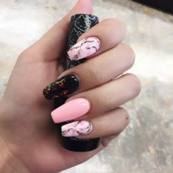 London Nail & Hair - Coffin nail