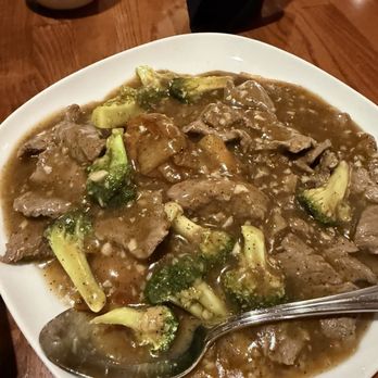 Bangkok Cuisine - Rice Noodle Platter - Thai Near Me - Reno, Nevada Bangkok Cuisine - Rice Noodle Platter - Thai Near Me - Reno, Nevada