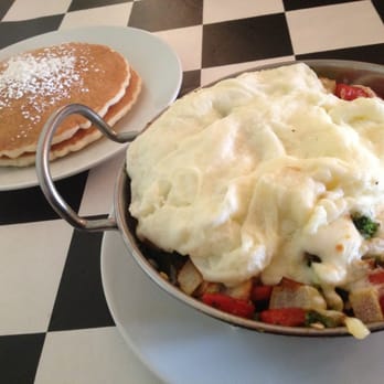 Madison Park Kitchen - Harvest skillet with scrambled egg whites! - Breakfast & Brunch Near Me - Forest Park, Illinois Madison Park Kitchen - Harvest skillet with scrambled egg whites! - Breakfast & Brunch Near Me - Forest Park, Illinois