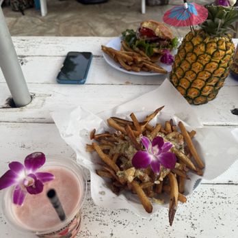 Barefoot Beach Cafe - Garlic fries, pineapple smoothie. - Breakfast & Brunch Near Me - Honolulu, Hawaii Barefoot Beach Cafe - Garlic fries, pineapple smoothie. - Breakfast & Brunch Near Me - Honolulu, Hawaii