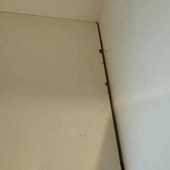 Leander Woodworks - Poorly cut shelves. - Cabinetry Near Me - Leander, Texas