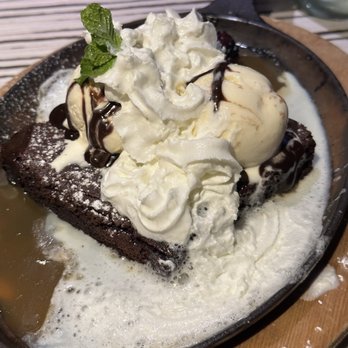 Temazcal Tequila Cantina - Brownie sundae - Mexican Near Me - Dedham, Massachusetts Temazcal Tequila Cantina - Brownie sundae - Mexican Near Me - Dedham, Massachusetts