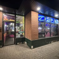 D's Cafe Bubble Tea - Outside