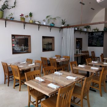 L'Oca d'Oro - Inside - Italian Near Me - Austin, Texas