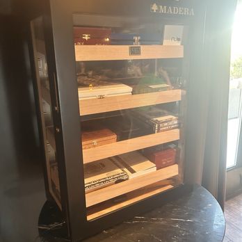Domenico’s Italian Chop House - Cigar selection - Italian Near Me - Temecula, California