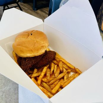 Sauced by Alfaro - Hot chicken sandwich w/ fries - Barbeque Near Me - Papillion, Nebraska Sauced by Alfaro - Hot chicken sandwich w/ fries - Barbeque Near Me - Papillion, Nebraska