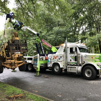City Wide Towing - A customer flipped over one of his machines we got it back upright and on its way in no time. - Towing Near Me - Hawthorne, New Jersey City Wide Towing - A customer flipped over one of his machines we got it back upright and on its way in no time. - Towing Near Me - Hawthorne, New Jersey