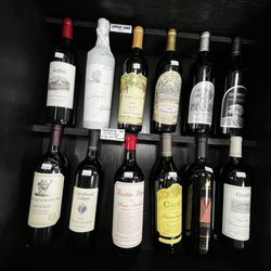 Wolf's Liquor