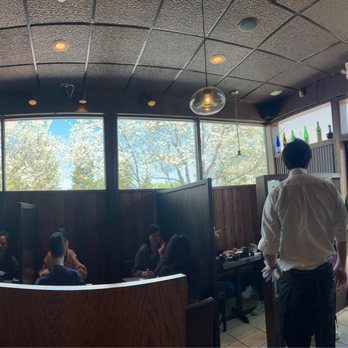 Leichi - Lunch time restaurant, beautiful trees outside - Japanese Near Me - Santa Clara, California