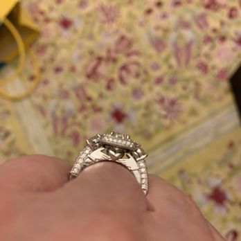 Naperville Jewelers - Jewelry Near Me - Naperville, Illinois