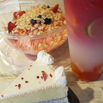 Snow Cloud - Strawberry shaved ice, Four Seasons drink, slice of taro cake - Desserts Near Me - Towson, Maryland Snow Cloud - Strawberry shaved ice, Four Seasons drink, slice of taro cake - Desserts Near Me - Towson, Maryland