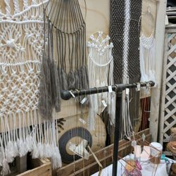 Junk In the Trunk Vintage Market
