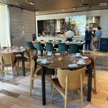 San Laurel - indoor seating area - Spanish Near Me - Los Angeles, California San Laurel - indoor seating area - Spanish Near Me - Los Angeles, California