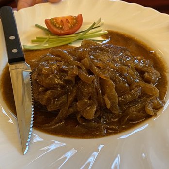 Hap Hmm - Veal liver with baked onion - Modern European Near Me - Amsterdam, New Hampshire Hap Hmm - Veal liver with baked onion - Modern European Near Me - Amsterdam, New Hampshire