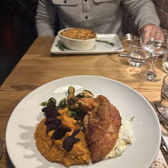 Yolked Farm To Table - Brick chicken - American Near Me - Windham, Maine