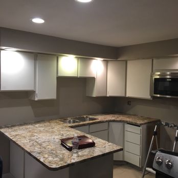 Remodeling & Painting Homes - a kitchen being remodeled - Flooring Near Me - Kennewick, Washington Remodeling & Painting Homes - a kitchen being remodeled - Flooring Near Me - Kennewick, Washington