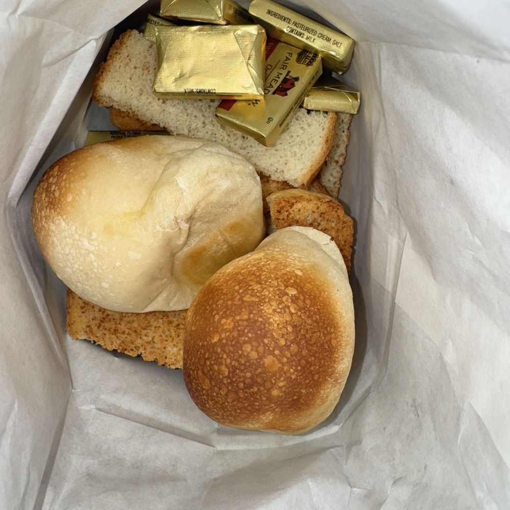 Vivio's | Italian - Bag of bread - Pizza Near Me - Indian River, Michigan Vivio's | Italian - Bag of bread - Pizza Near Me - Indian River, Michigan