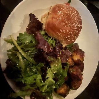 Verde Kitchen & Cocktails - Oaxacan Hamburguesa (Mexican Hamburger) - Mexican Near Me - Bay Shore, New York Verde Kitchen & Cocktails - Oaxacan Hamburguesa (Mexican Hamburger) - Mexican Near Me - Bay Shore, New York
