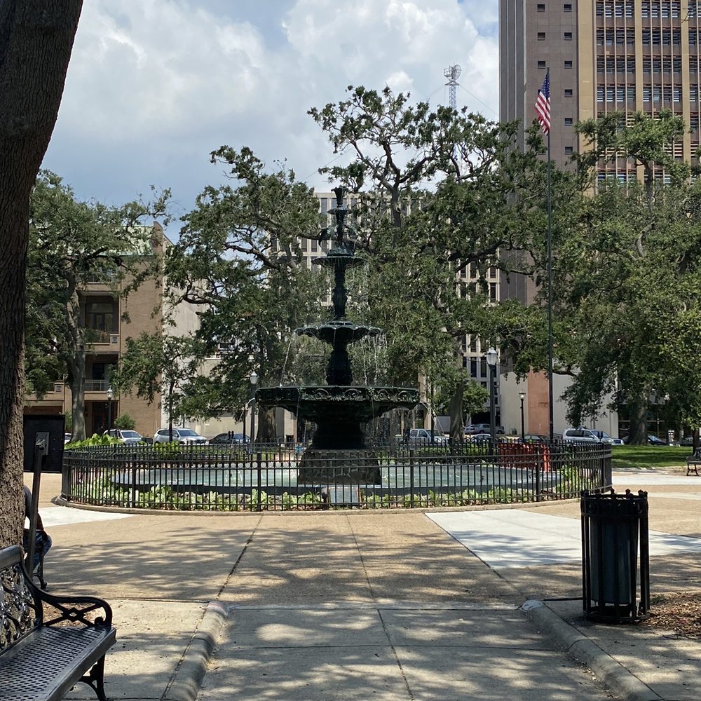 Bienville Square - Parks Near Me - Mobile, Alabama