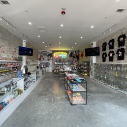 Vape and Smoke Paradise 420 - Store