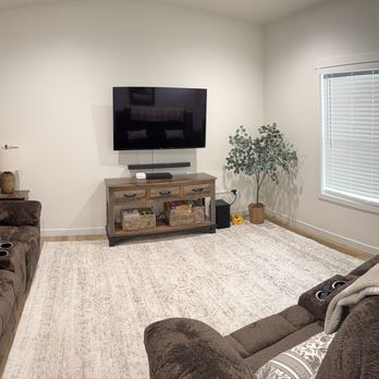 Collins Freelancing - Home Cleaning Near Me - Moses Lake, Washington Collins Freelancing - Home Cleaning Near Me - Moses Lake, Washington