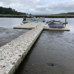This marina gets mud at low tide every day no matter what. It's also a dumping ground for the local seagull population. Avoid this marina.