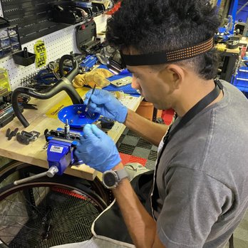 Colladolive - Collado giving my pedals tuneup. - Bikes Near Me - Nyack, New York
