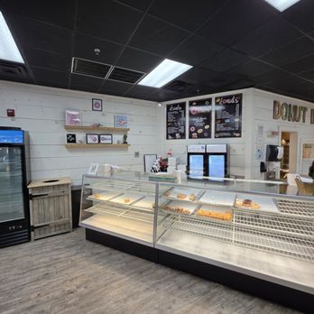 Tasty Donuts - Donut display counter, left side - Donuts Near Me - Ooltewah, Tennessee Tasty Donuts - Donut display counter, left side - Donuts Near Me - Ooltewah, Tennessee