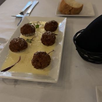 Catullo’s Italian - Spiced Meatballs with garlic sauce - Wine Bars Near Me - Jacksonville, Florida Catullo’s Italian - Spiced Meatballs with garlic sauce - Wine Bars Near Me - Jacksonville, Florida