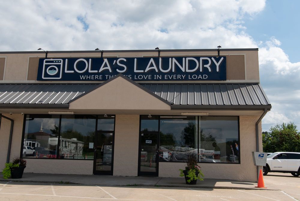 LOLA’S LAUNDRY Updated August 2024 17 Photos 100 Mary Lynn Dr
