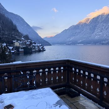 Seehotel Grüner Baum - Balcony of hotel room - Hotels Near Me - Hallstatt, 4