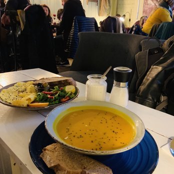 Aprilkind - Omelette and pumpkin soup - Breakfast & Brunch Near Me - Berlin, BE Aprilkind - Omelette and pumpkin soup - Breakfast & Brunch Near Me - Berlin, BE