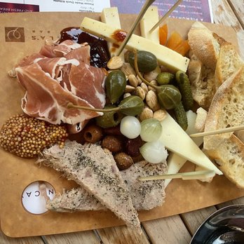Stella's Wine Bar - One of the best boards in town - Wine Bars Near Me - Houston, Texas Stella's Wine Bar - One of the best boards in town - Wine Bars Near Me - Houston, Texas