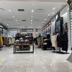Shoe Palace