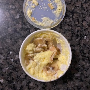 Annie Laura's Kitchen - Banana pudding. It's not even a consistency. I don't even know how they made that - Southern Near Me - Riverdale, Georgia Annie Laura's Kitchen - Banana pudding. It's not even a consistency. I don't even know how they made that - Southern Near Me - Riverdale, Georgia