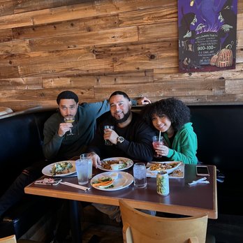 Slanted Tree Kitchen & Taproom - Burgers Near Me - Fairfield, California
