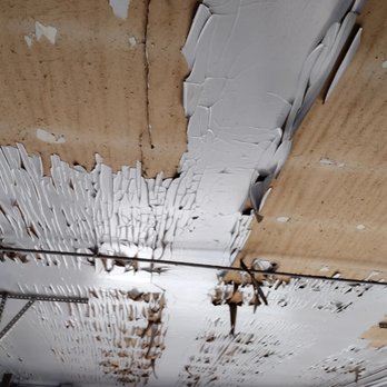 Ticos Painting - peeling paint on a ceiling - Painters Near Me - Irvington, New Jersey Ticos Painting - peeling paint on a ceiling - Painters Near Me - Irvington, New Jersey