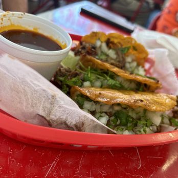 El Beso Taqueria - Tacos de Birria - Tacos Near Me - El Paso, Texas El Beso Taqueria - Tacos de Birria - Tacos Near Me - El Paso, Texas