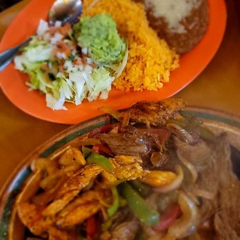 LA VECINDAD - Tacos Near Me - Las Vegas, Nevada LA VECINDAD - Tacos Near Me - Las Vegas, Nevada