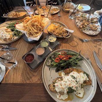 Credence - Wild Gulf Snapper, French Fries, Heirloom Crab Rice, Roasted Oysters - New American Near Me - Houston, Texas