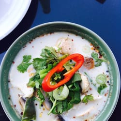 Thai Deum - Tom kha gai, My fave!