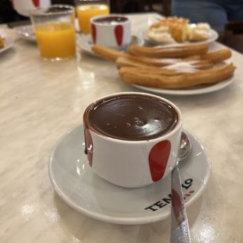 Café Iruña - Chocolate - Spanish Near Me - Pamplona, NA Café Iruña - Chocolate - Spanish Near Me - Pamplona, NA