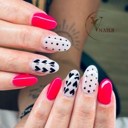 V Nails