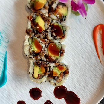 Yoshino - Eel and avocado sushi roll - Japanese Near Me - Pittsburgh, Pennsylvania
