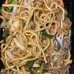 Beef Lo Mein (Stir-Fried Noodle) Beef Lo Mein (Stir-Fried Noodle)
