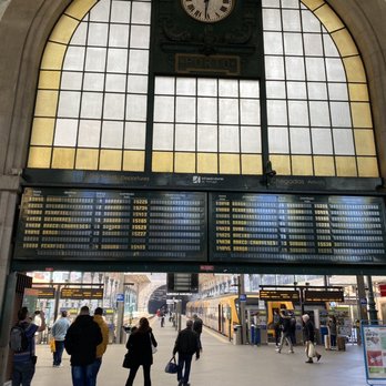 Estação de São Bento - Schedule of the train. - Train Stations Near Me - Porto, 13 Estação de São Bento - Schedule of the train. - Train Stations Near Me - Porto, 13
