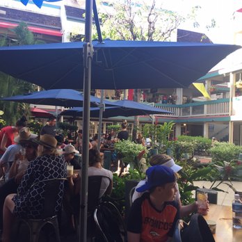 Down the Hatch Maui - All outdoor - Seafood Near Me - Lahaina, Hawaii
