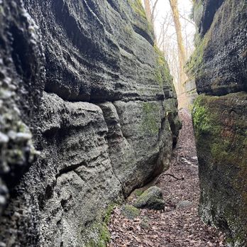 Nelson Ledges Quarry Park - Cave - Parks Near Me - Garrettsville, Ohio Nelson Ledges Quarry Park - Cave - Parks Near Me - Garrettsville, Ohio