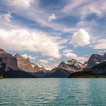 Maligne Lake - On the way to the Spirit Island - Boating Near Me