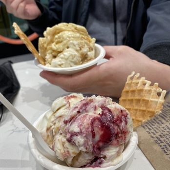 Jeni's Splendid Ice Creams - Ice Cream & Frozen Yogurt Near Me - McLean, Virginia Jeni's Splendid Ice Creams - Ice Cream & Frozen Yogurt Near Me - McLean, Virginia